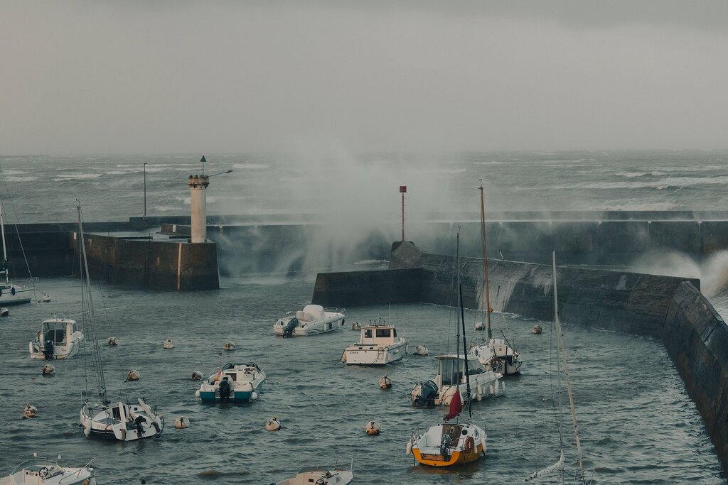 Un touriste allemand se noie dans une rivière en crue, première victime de la tempête Benjamin