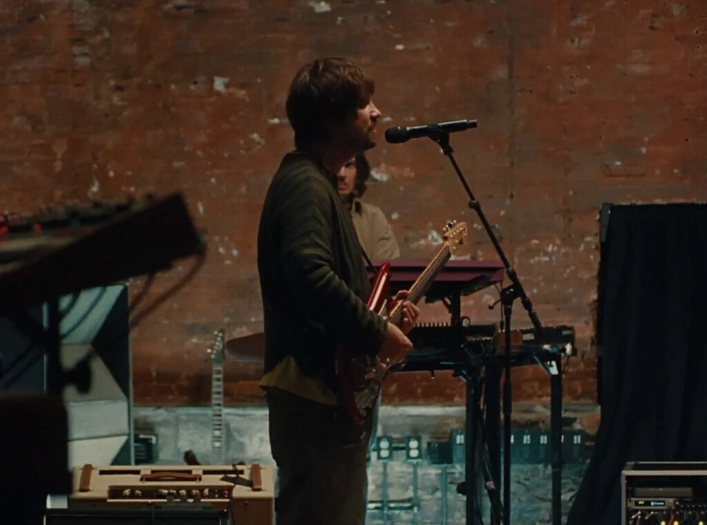 Tame Impala joue ‘My Old Ways’ et ‘Dracula’ dans la série Live d’A24 Tame Impala joue ‘My Old Ways’ et ‘Dracula’ dans la série Live d’A24