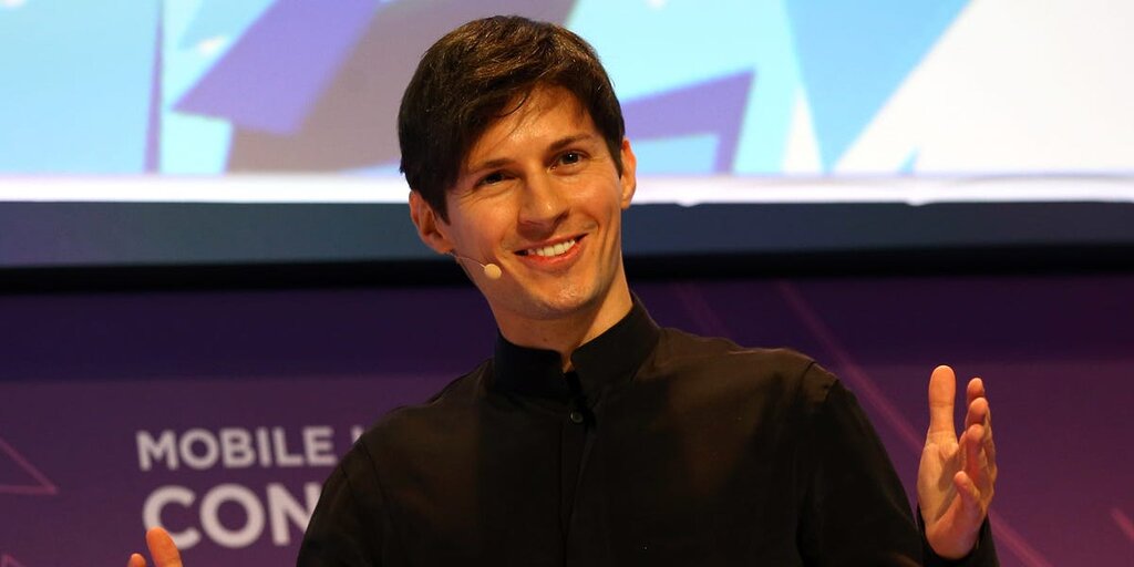 Rencontrez Pavel Durov, le milliardaire tech derrière Telegram, libre de voyager mondialement