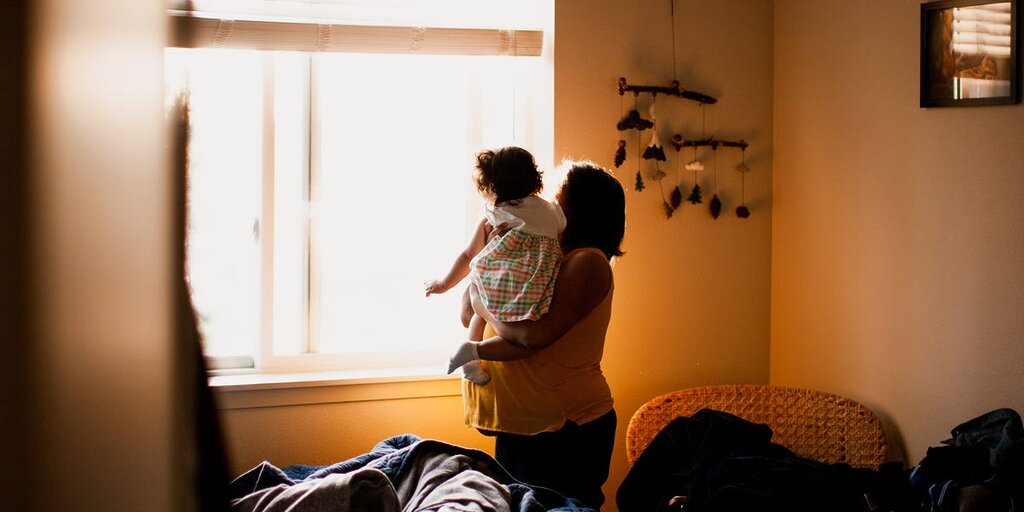 Ma mère a emménagé chez moi temporairement, mais est restée 10 ans. Elle partage les frais et m’aide avec les enfants