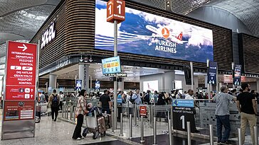 L’aéroport d’Istanbul offre des pods de sommeil, des chiens de thérapie et le plus grand terminal mondial