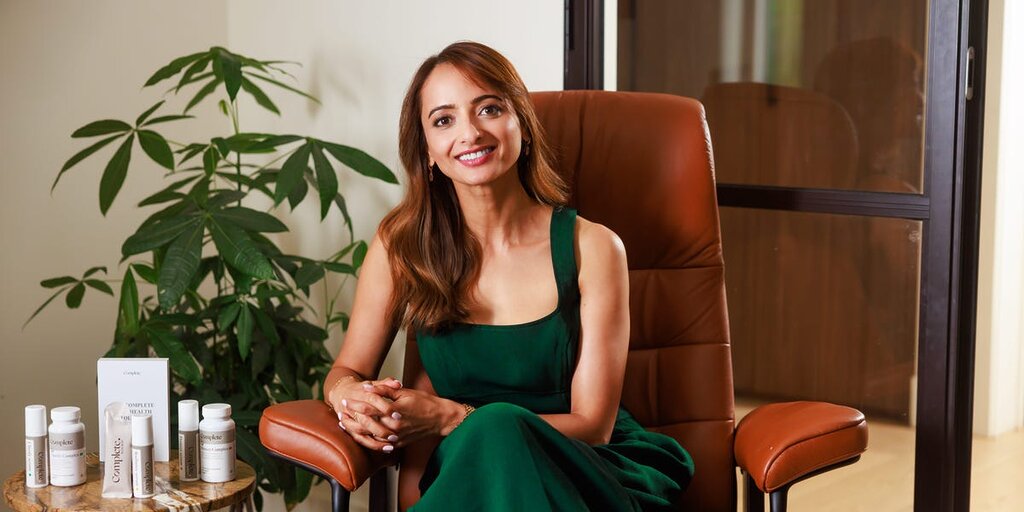 À 43 ans, une pharmacienne experte en soins cutanés utilise 4 produits pour garder son éclat À 43 ans, une pharmacienne experte en soins cutanés utilise 4 produits pour garder son éclat