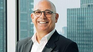 Un banquier par hasard fait de cette banque d’investissement de Los Angeles un géant des transactions