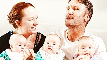 À 41 ans, j’ai eu des triplés et mon mari en avait 49. Être parent de trois enfants plus tard dans la vie a ses avantages et inconvénients.