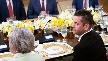 Trump recommande encore Jared Isaacman, un allié de Musk, pour un rôle majeur à la NASA