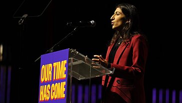 Lina Khan, ex-présidente de la FTC, rejoint l’équipe de transition de Mamdani, louant sa victoire sur les entreprises