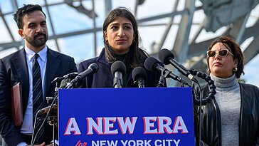 Lina Khan explique à Jon Stewart comment Mamdani pourrait combattre les infractions des entreprises à New York