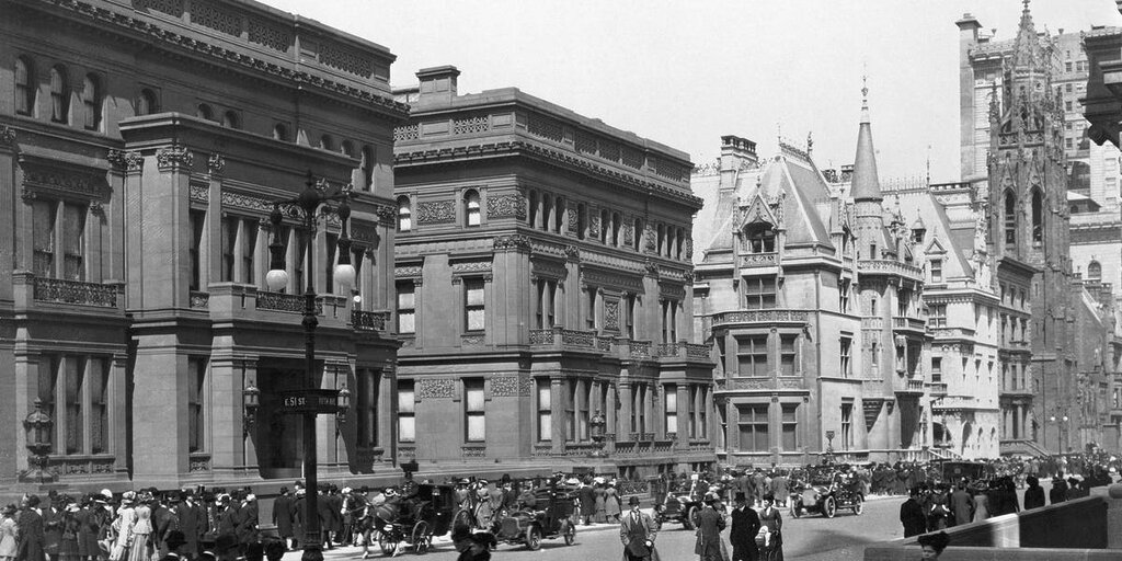 Explorez les résidences de l’âge d’or sur la Millionaires’ Row de New York, aujourd’hui disparues