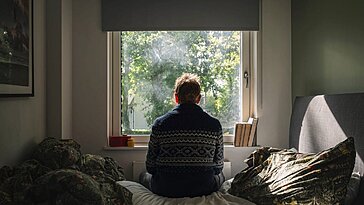 Il y a 8 ans, ma famille a déménagé dans une petite ville. C’était positif, mais se faire des amis adultes est difficile
