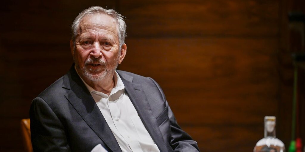 Larry Summers, ex-secrétaire au Trésor, quitte Harvard après des emails liés à Epstein