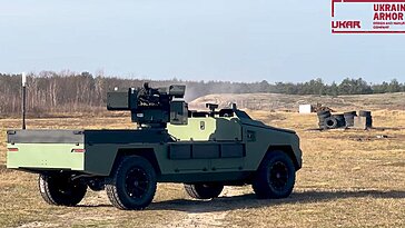 Des Ukrainiens essaient un camion-drone en direct, équipé d’une tourelle de calibre. 50