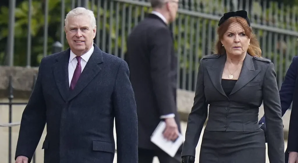 Sarah Ferguson « innocente » mais « préoccupée pour la sécurité de son ex-mari » : une angoisse éprouvante Sarah Ferguson « innocente » mais « préoccupée pour la sécurité de son ex-mari » : une angoisse éprouvante