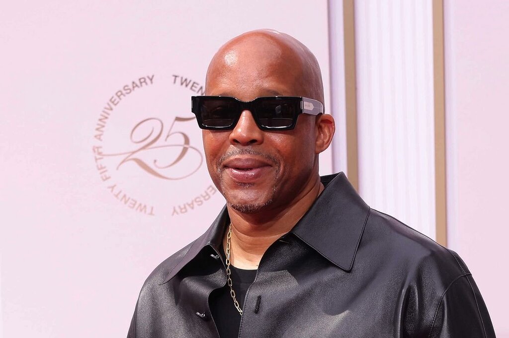 Le 10 novembre, anniversaires de Warren G et Mackenzie Phillips