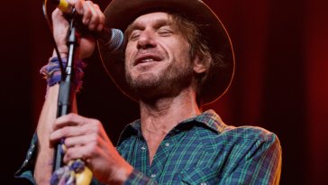 Comment Todd Snider a aidé à révéler Sierra Ferrell