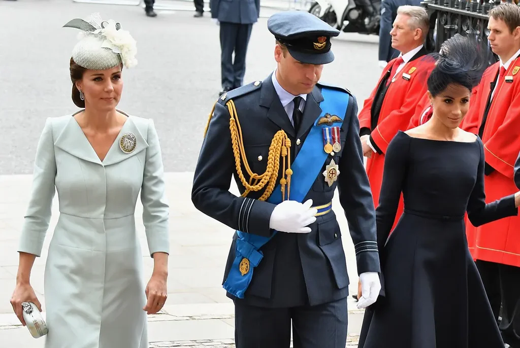 Le prince William : un « bouclier humain » pour séparer Kate et Meghan lors d’un conflit Le prince William : un « bouclier humain » pour séparer Kate et Meghan lors d’un conflit
