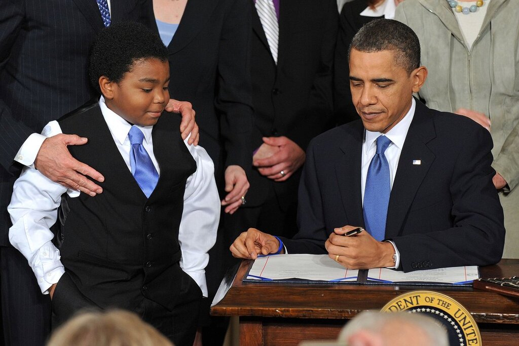 Début des inscriptions à Obamacare avec une forte hausse des coûts