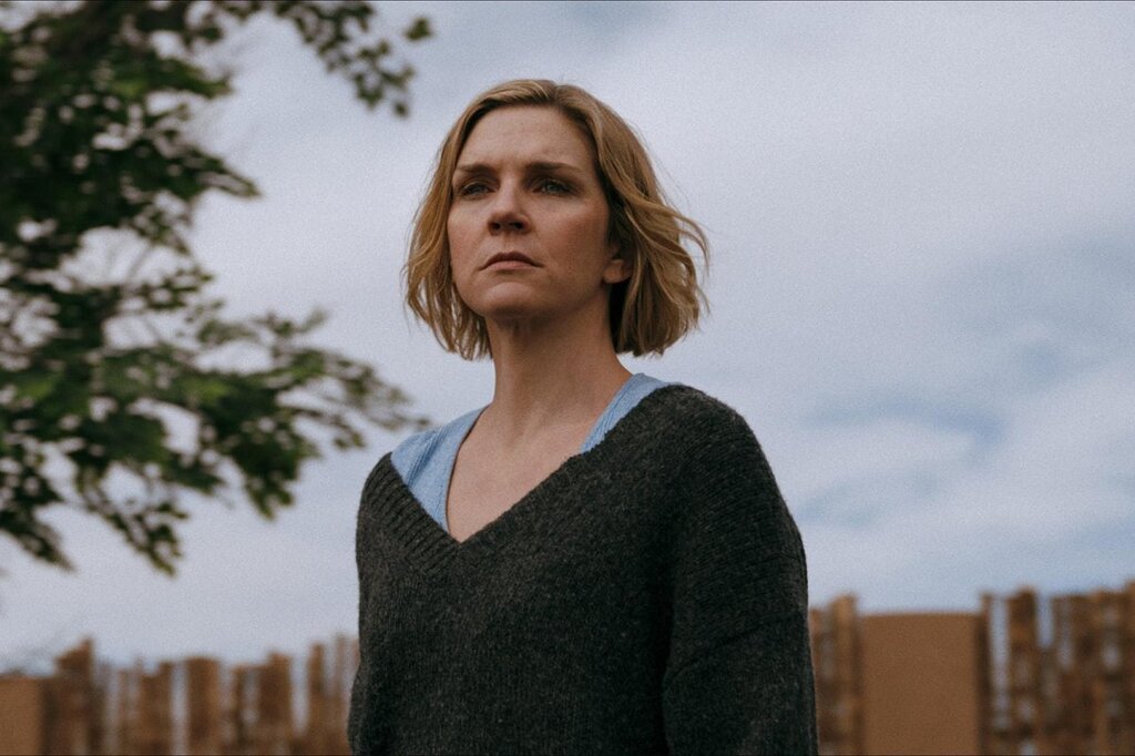 Rhea Seehorn qualifie son personnage dans « Pluribus » de héros à la fois réticent et chaotique