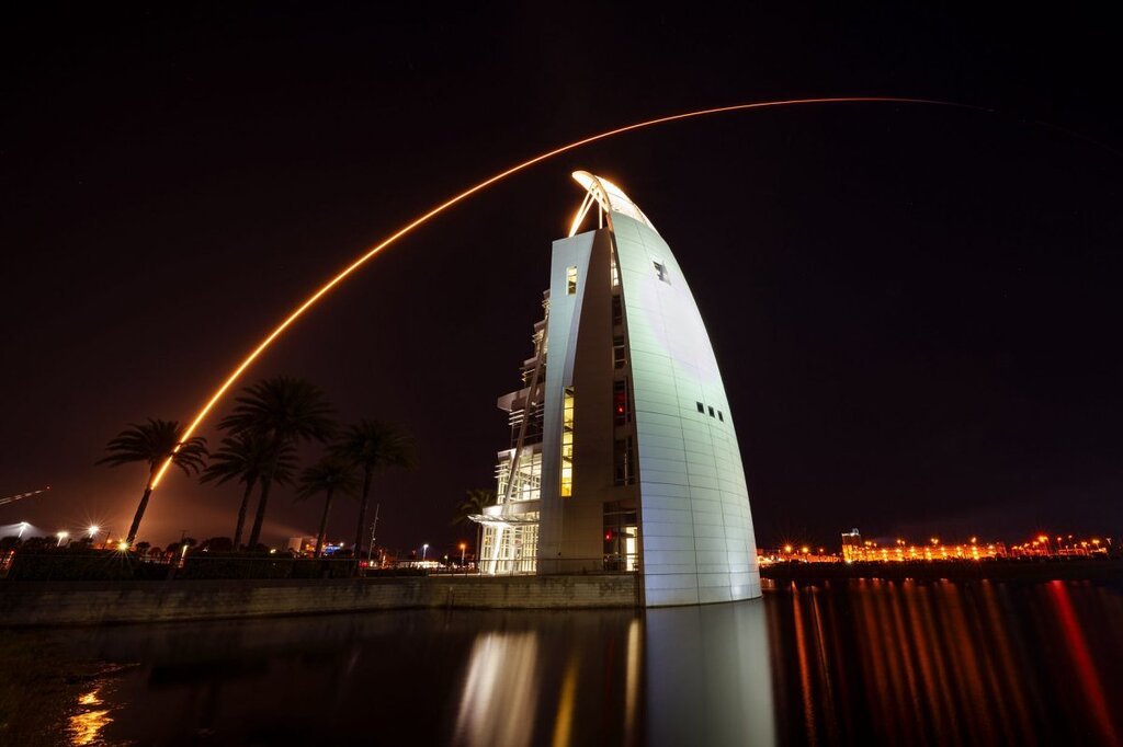 SpaceX lance Starlink : une nouvelle série de satellites en orbite terrestre basse SpaceX lance Starlink : une nouvelle série de satellites en orbite terrestre basse
