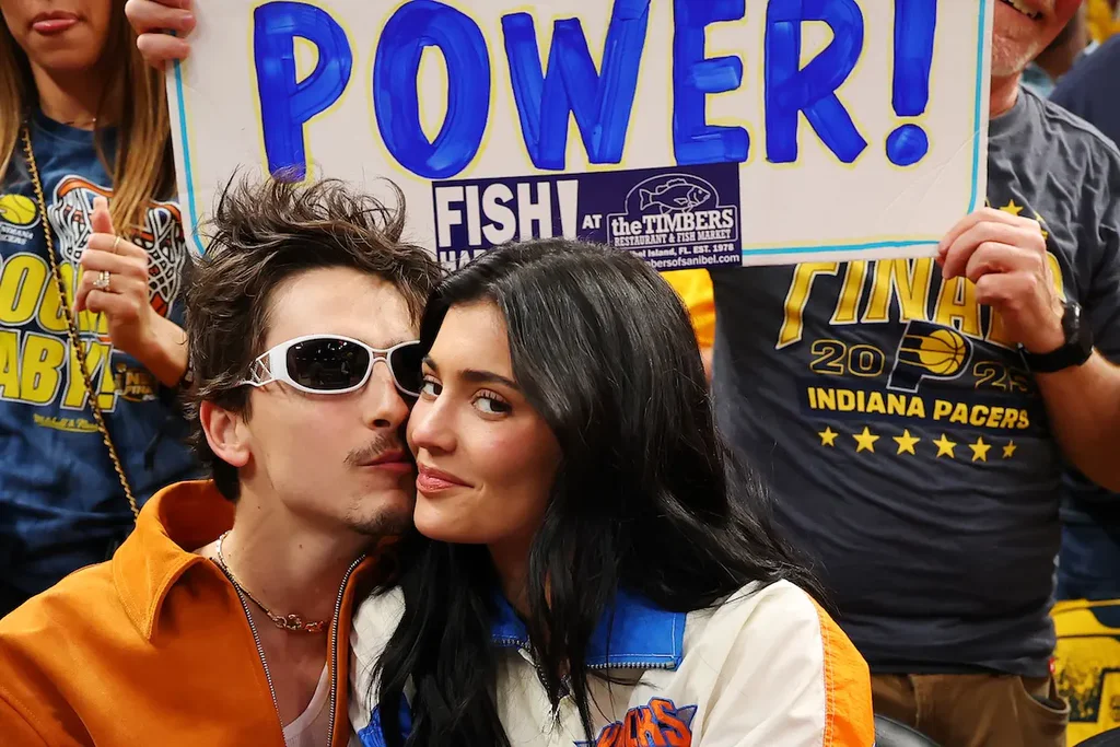 Kylie Jenner évite de parler de Timothée Chalamet dans son podcast