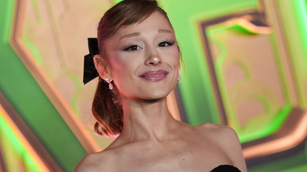 Ariana Grande annonce que sa prochaine tournée sera son ultime adieu