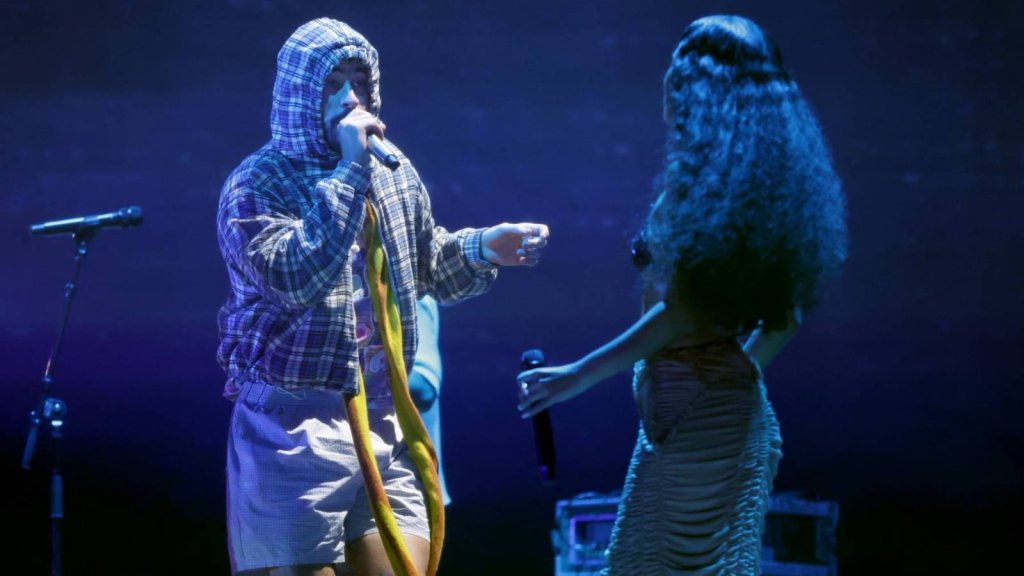 Bad Bunny et Chuwi chantent ‘Weltita’ aux Grammy Latins : un moment incontournable