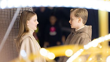 Jacques et Gabriella de Monaco, charmants lutins, lancent les célébrations de Noël sur le Rocher