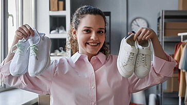 Redonnez éclat à vos baskets blanches avec cet ingrédient miracle et économique