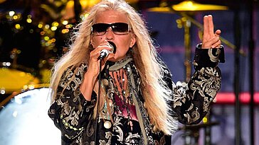 Le fils de Dale Bozzio du groupe Missing Persons sollicite des dons pour une opération