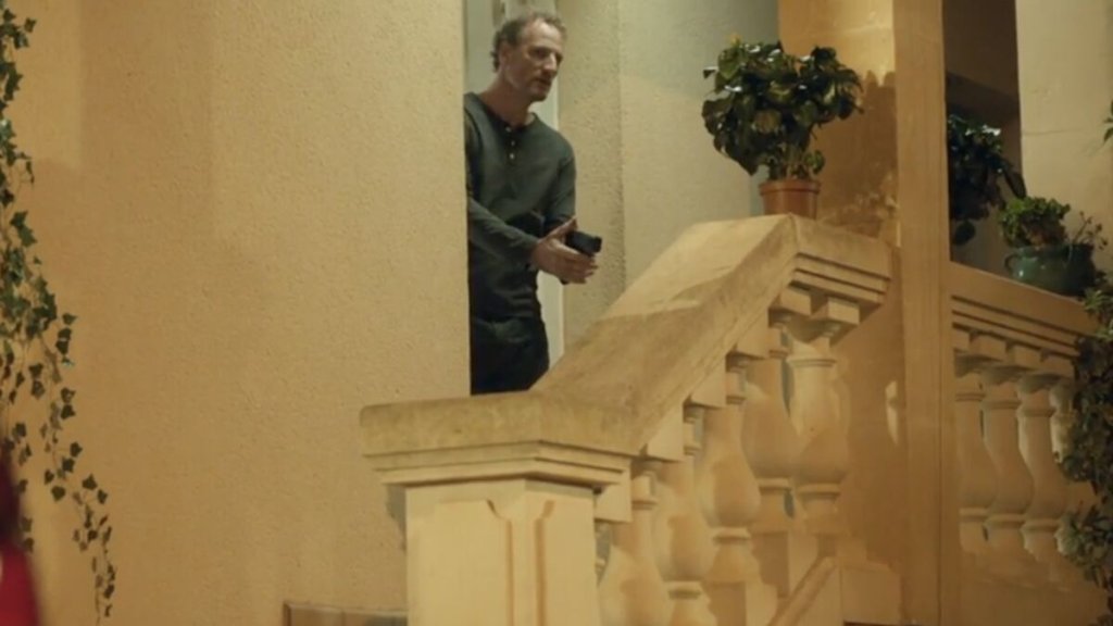Colin menace Jordan et Judith avec une arme, William s’excuse auprès de Marianne : épisode 2073 du 12 novembre 2025