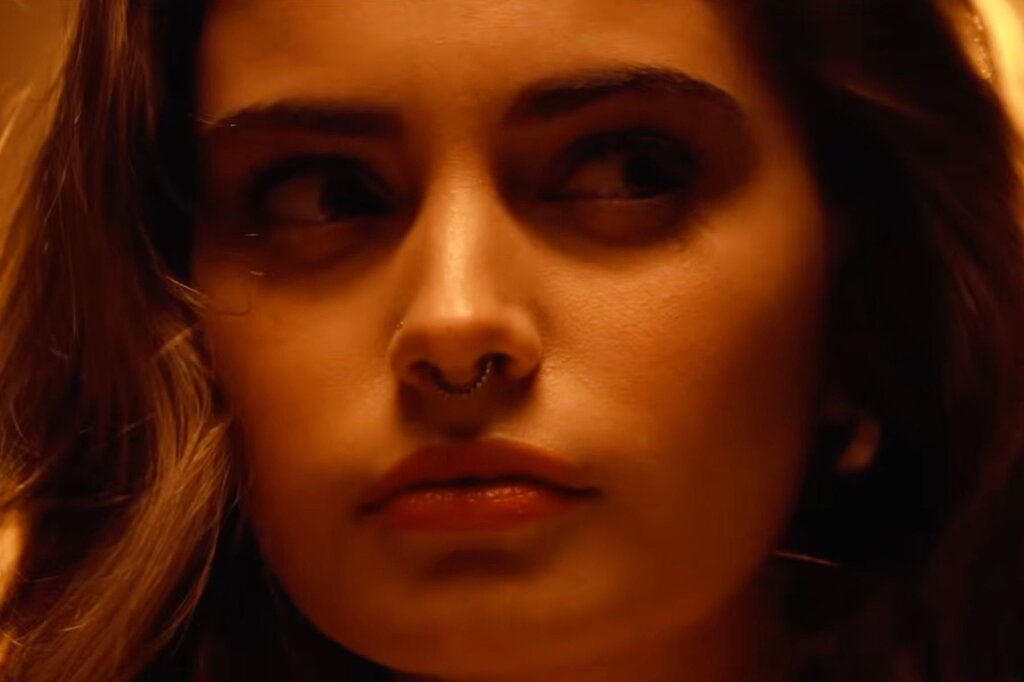 Ignacia Fernandez, candidate à Miss Monde, adore le death metal et y chante
