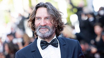 Léna Situations dédie son nouveau livre à Frédéric Beigbeder : sa réponse cinglante au message