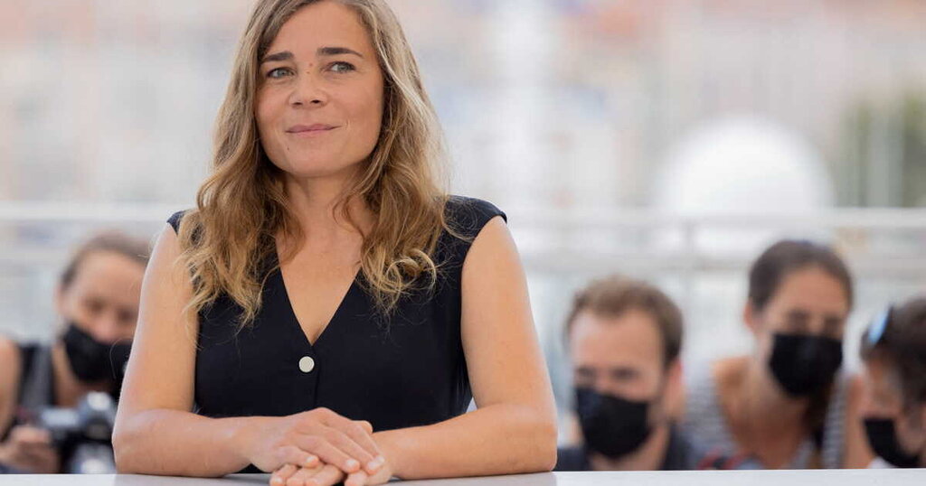 Blanche Gardin met un terme à sa carrière de stand-up : Les raisons de son choix révélées Blanche Gardin met un terme à sa carrière de stand-up : Les raisons de son choix révélées