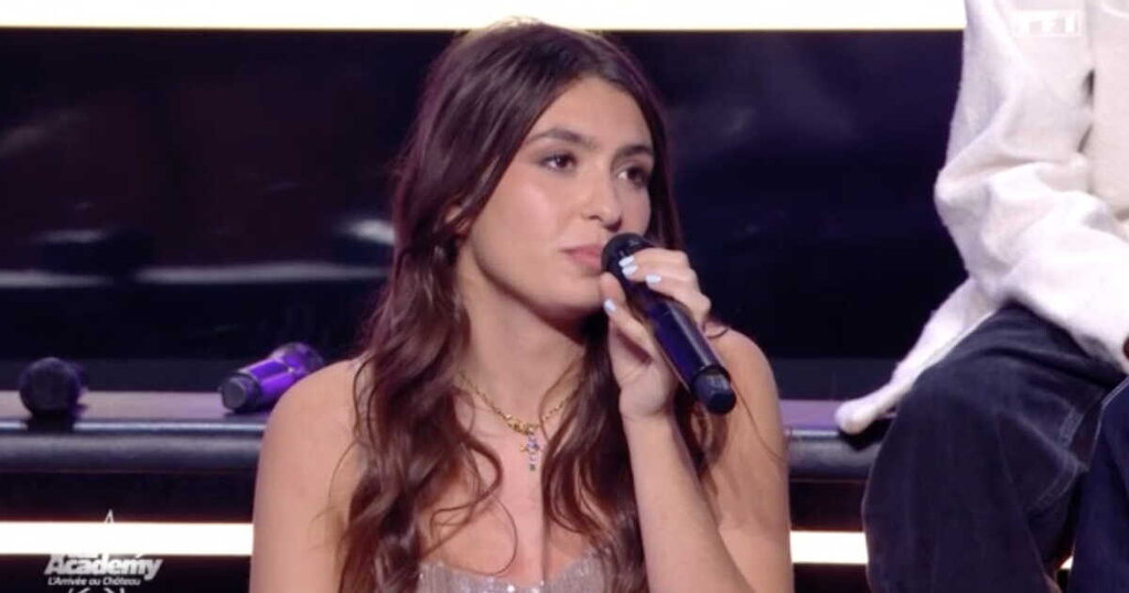 Les professeurs de la Star Academy : leurs mots à Ema après son départ, hors caméra Les professeurs de la Star Academy : leurs mots à Ema après son départ, hors caméra