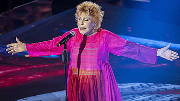Ornella Vanoni, chanteuse italienne, décède à 91 ans d’un arrêt cardiaque