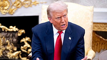 Scandale Jeffrey Epstein : Donald Trump promulgue une loi pour divulguer les documents de l’affaire