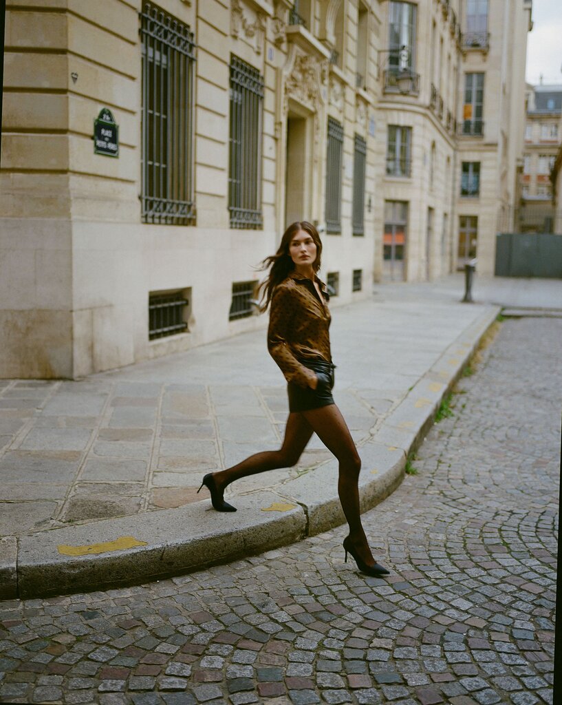 La marque Reformation, prisée par Camille Rowe, s’implante à Paris