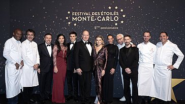 À Monaco, des chefs célèbres ravissent le prince Albert lors d’une soirée étoilée