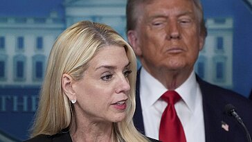 Pam Bondi, alliée de Trump dans l’affaire Epstein