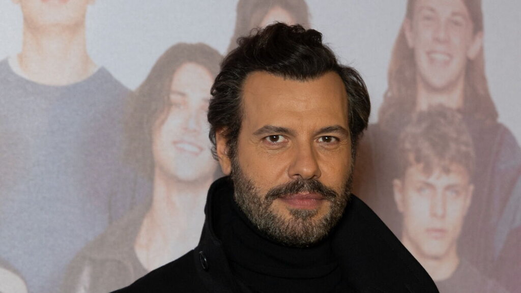 Laurent Lafitte parle de son rôle de Zaza dans La Cage aux Folles : Je dois travailler ma féminité