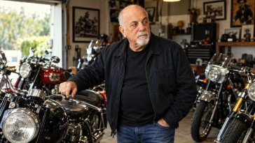 Billy Joel dit : « Je n’ai pas le droit de conduire » avant de vendre ses motos