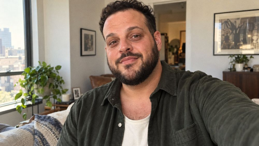 Daniel Franzese, star de Mean Girls, affiche une spectaculaire perte de 61 kilos en selfie torse nu Daniel Franzese, star de Mean Girls, affiche une spectaculaire perte de 61 kilos en selfie torse nu