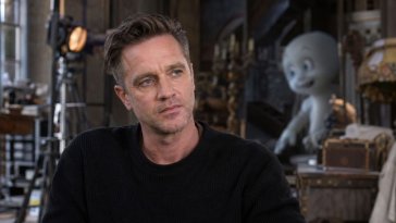 Devon Sawa explique pourquoi il a passé des décennies à vouloir effacer son plus grand rôle dans Casper