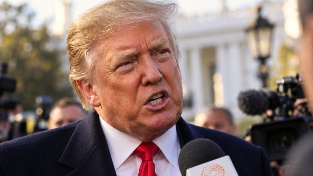 Donald Trump perd son sang-froid lorsqu’on l’interroge sur son état de santé Donald Trump perd son sang-froid lorsqu’on l’interroge sur son état de santé