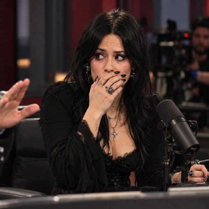 La « goth baddie » de Drake révèle par erreur son vrai âge en direct et demande de couper ce passage La « goth baddie » de Drake révèle par erreur son vrai âge en direct et demande de couper ce passage