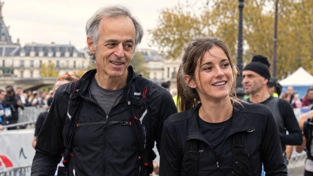 Jean-Jacques Goldman participe à une compétition sportive à Paris avec l’une de ses filles Jean-Jacques Goldman participe à une compétition sportive à Paris avec l’une de ses filles