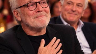 Laurent Ruquier ému dans La Boîte à secrets : » ça me fait tout drôle » après la surprise de son frère aîné