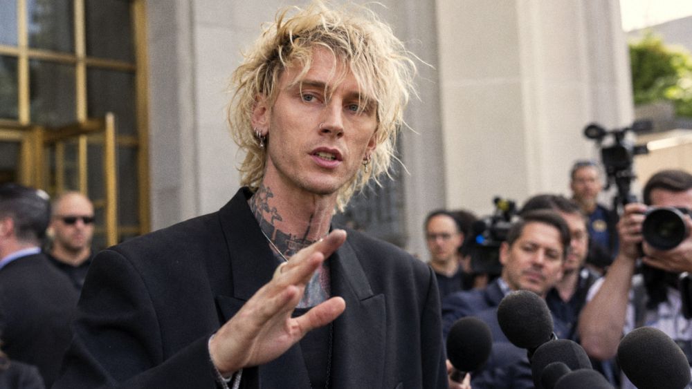 Machine Gun Kelly dément une publication virale lui prêtant des regrets après Megan Fox Machine Gun Kelly dément une publication virale lui prêtant des regrets après Megan Fox