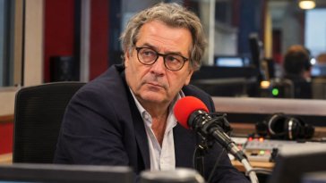 Périco Légasse va-t-il quitter l’antenne de Sud Radio ?