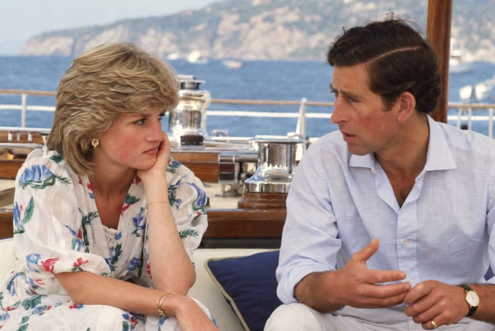 Princesse Diana s’en prend à Charles pendant leur voyage de noces : » Camilla vous les a donnés, n’est-ce pas ? « Princesse Diana s’en prend à Charles pendant leur voyage de noces : » Camilla vous les a donnés, n’est-ce pas ? «