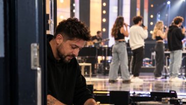 Star Academy 2026 : absent du plateau, Mosimann réserve une surprise aux élèves passée inaperçue